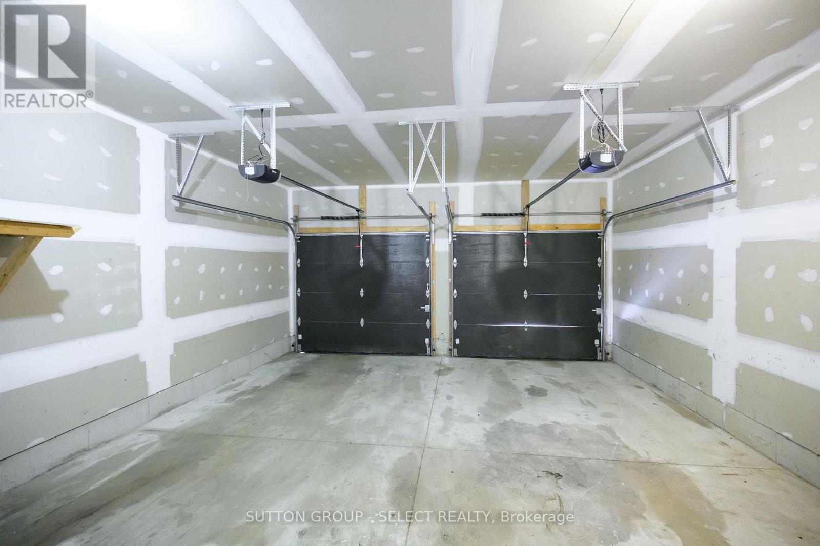 70 Royal Crescent, Southwold, Ontario  N5P 3T2 - Photo 44 - X12850382