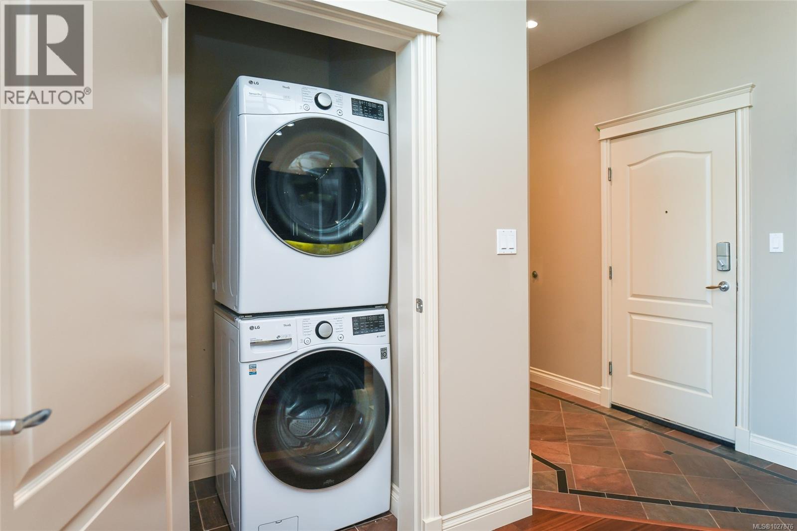 444 3666 Royal Vista Way, Courtenay, British Columbia  V9N 9X8 - Photo 17 - 1027876