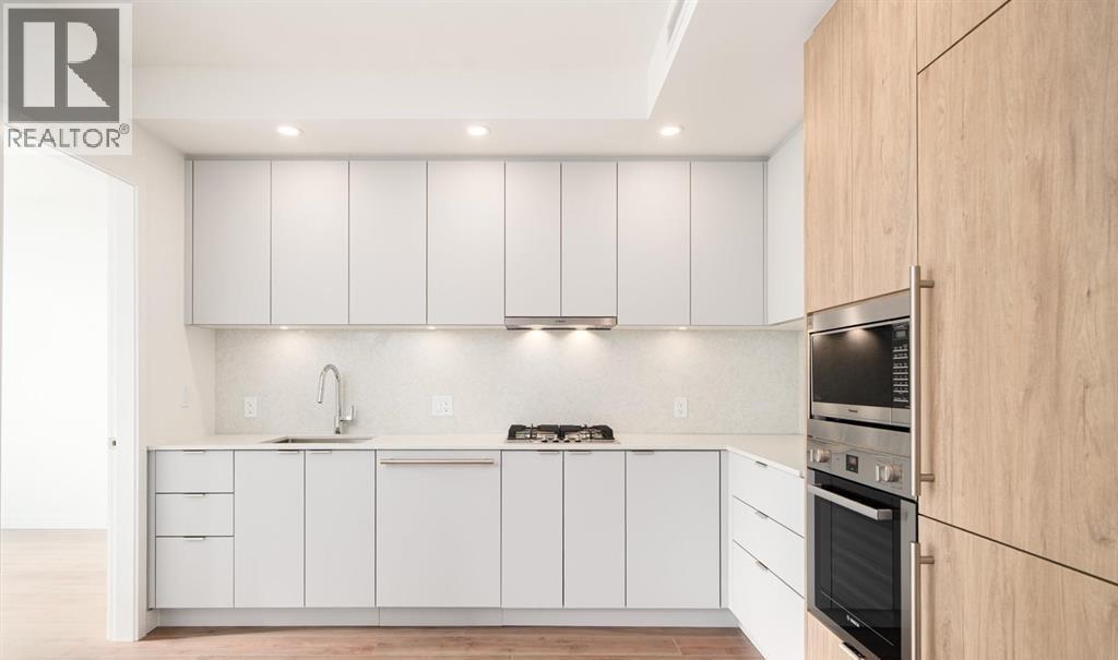 2203 537 Cottonwood Avenue, Coquitlam, British Columbia  V3J 0S4 - Photo 1 - R3089146