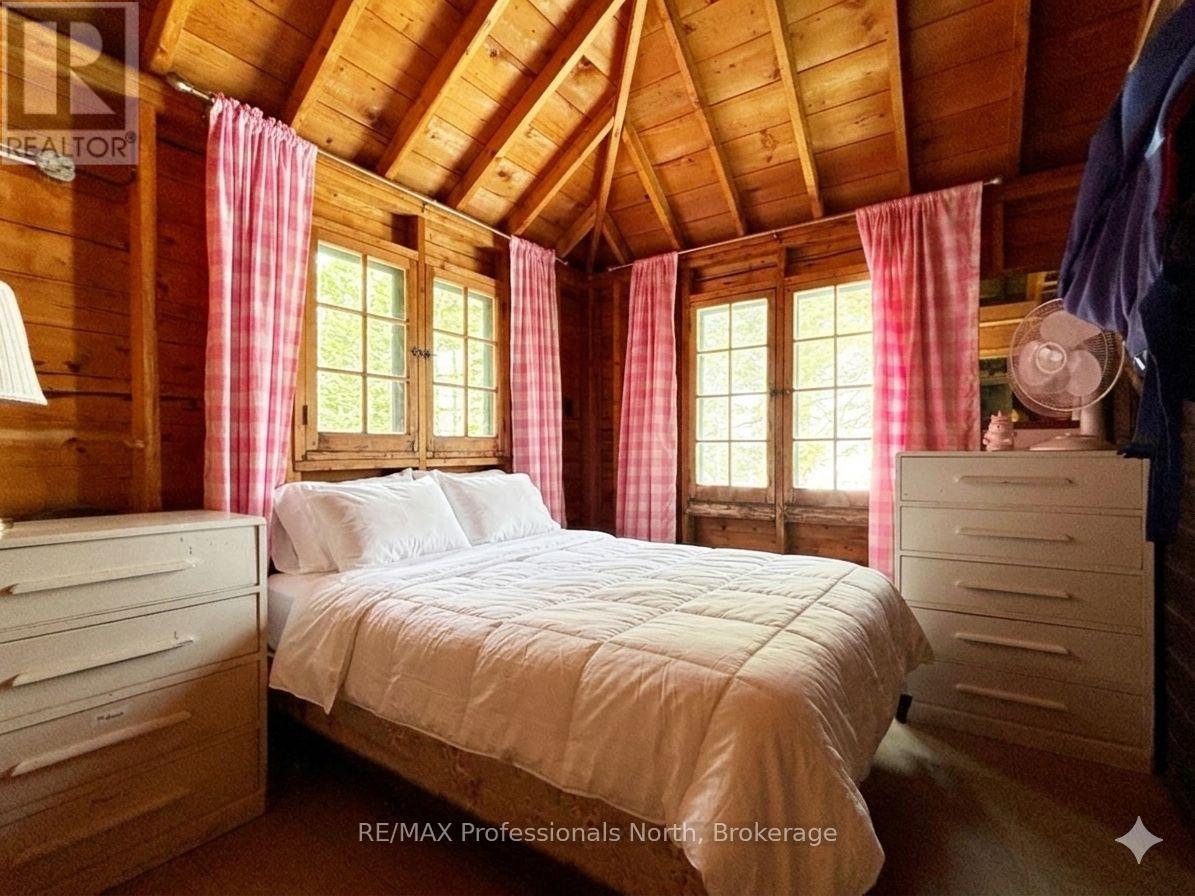 1005 Deacons Trail, Algonquin Highlands, Ontario  K0M 1J2 - Photo 11 - X12850446