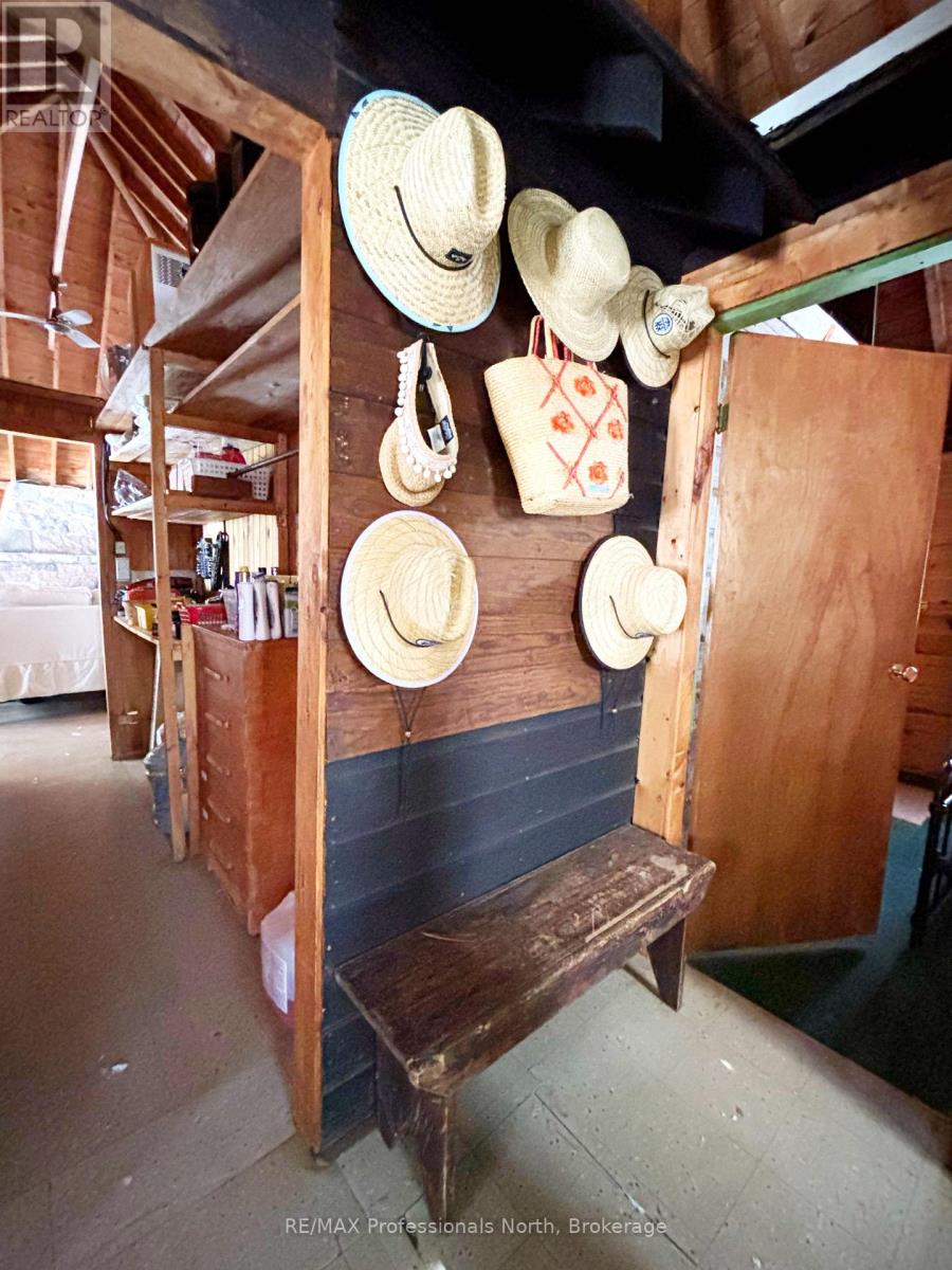 1005 Deacons Trail, Algonquin Highlands, Ontario  K0M 1J2 - Photo 16 - X12850446