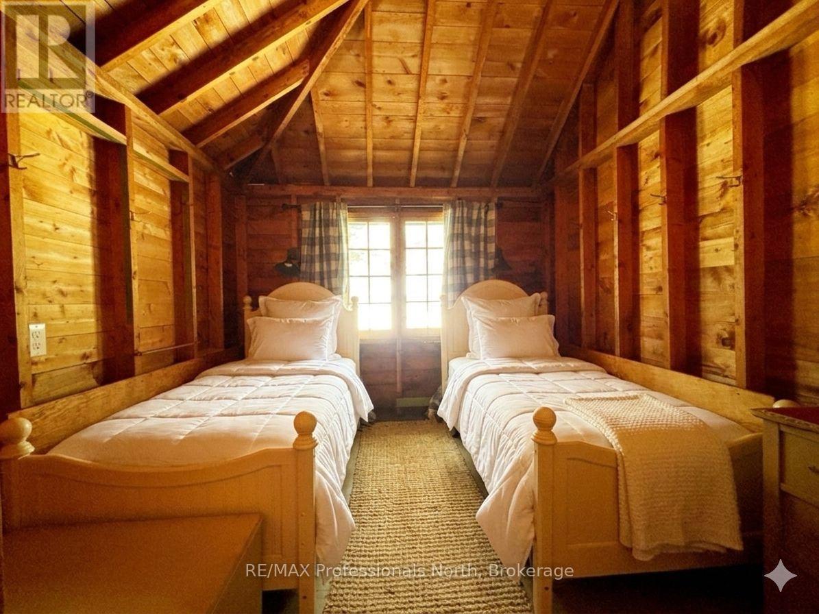 1005 Deacons Trail, Algonquin Highlands, Ontario  K0M 1J2 - Photo 10 - X12850446