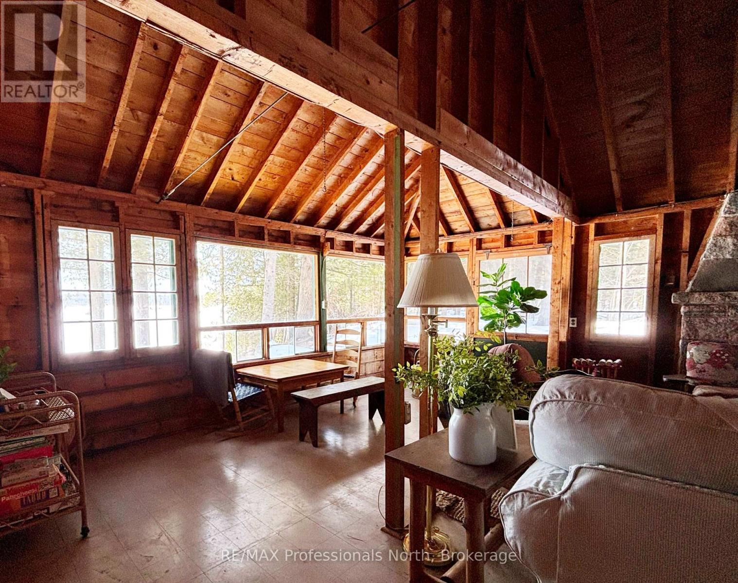 1005 Deacons Trail, Algonquin Highlands, Ontario  K0M 1J2 - Photo 5 - X12850446