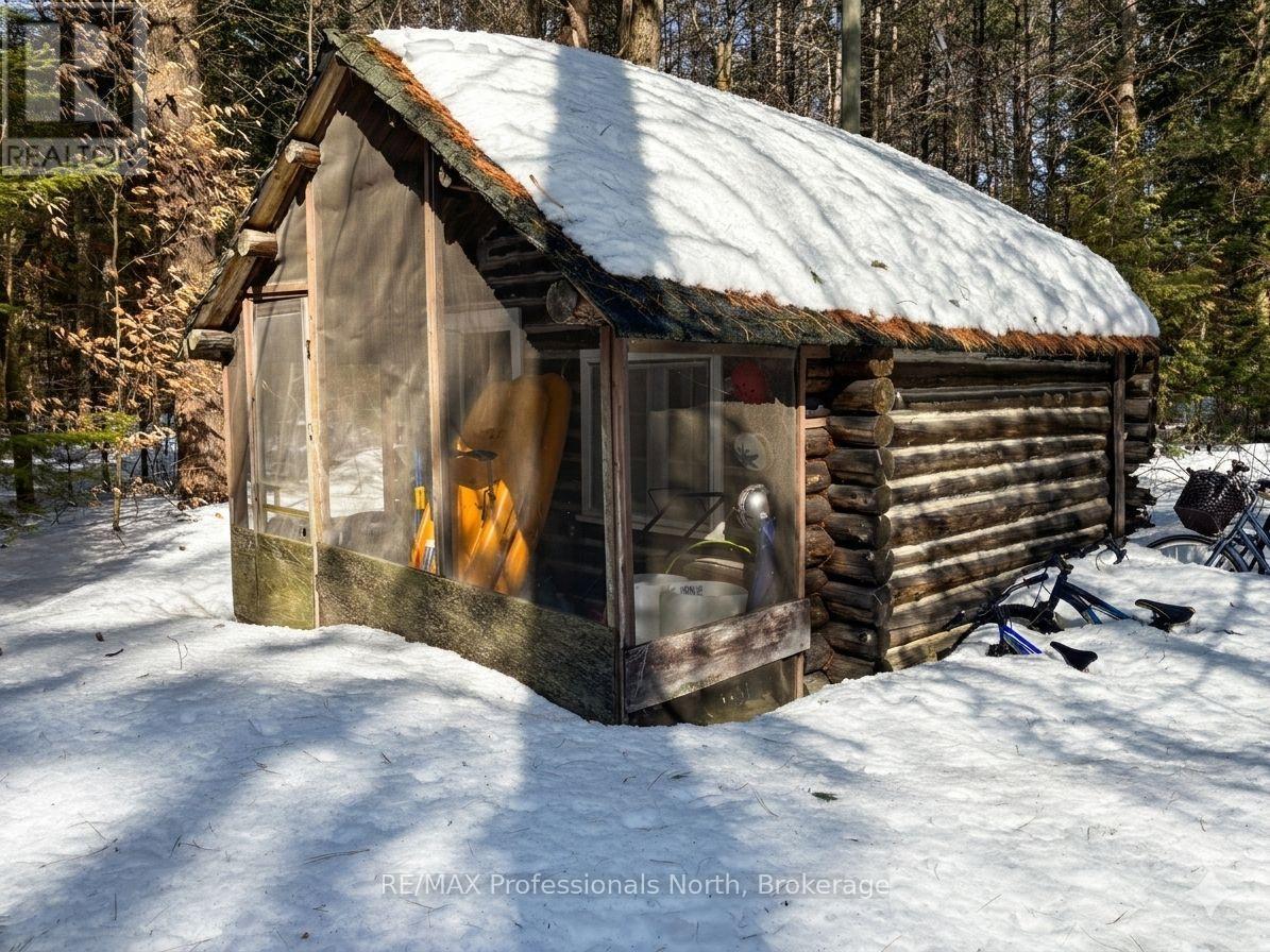 1005 Deacons Trail, Algonquin Highlands, Ontario  K0M 1J2 - Photo 15 - X12850446