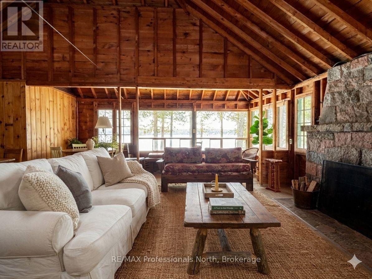 1005 Deacons Trail, Algonquin Highlands, Ontario  K0M 1J2 - Photo 4 - X12850446