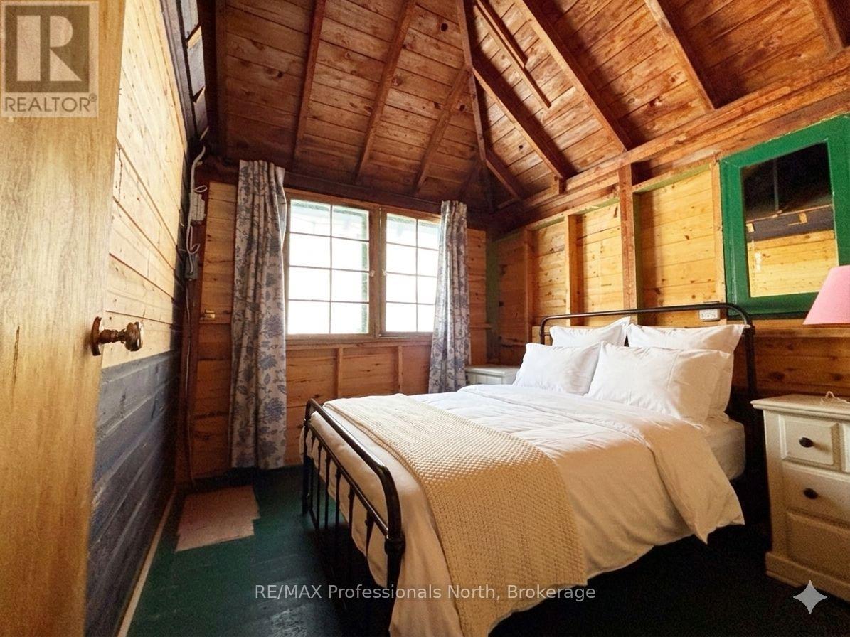 1005 Deacons Trail, Algonquin Highlands, Ontario  K0M 1J2 - Photo 9 - X12850446