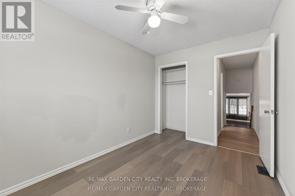 49 Autumn Place, St. Catharines, Ontario  L2P 3W6 - Photo 9 - X12850366