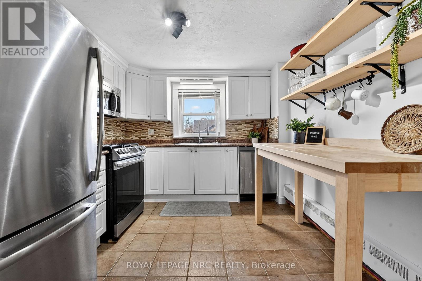 3767 Summit Avenue, Fort Erie, Ontario  L0S 1N0 - Photo 12 - X12850456