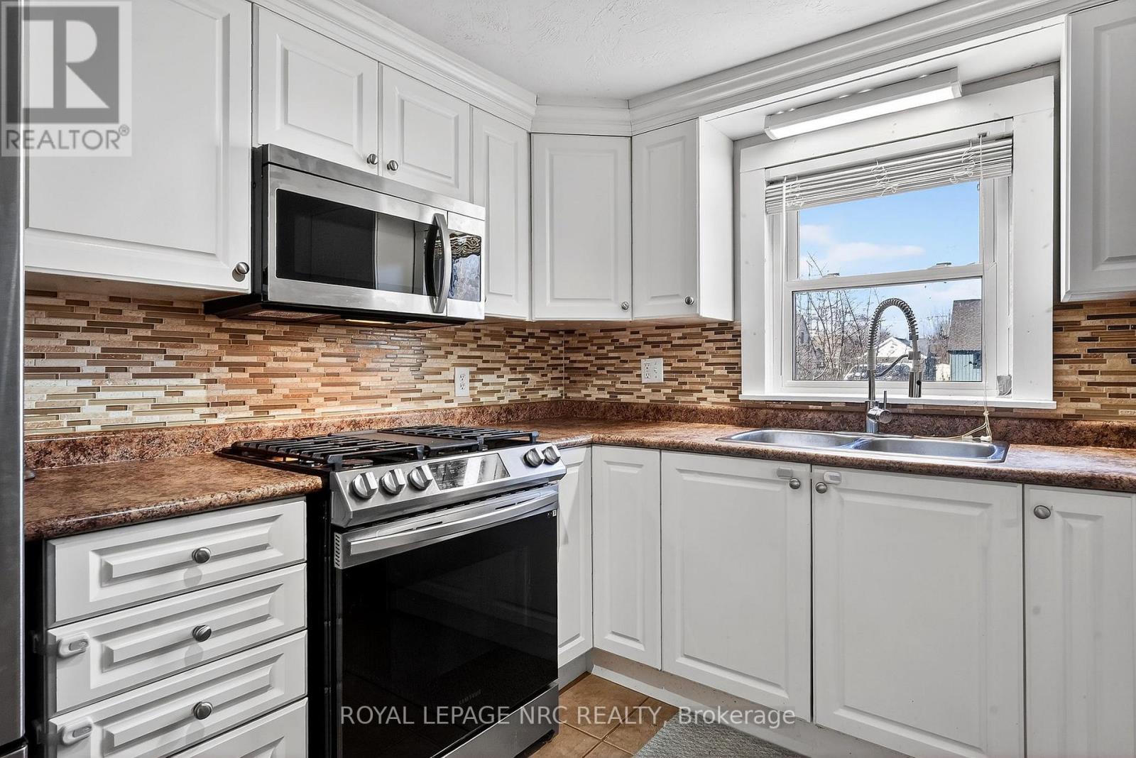 3767 Summit Avenue, Fort Erie, Ontario  L0S 1N0 - Photo 14 - X12850456