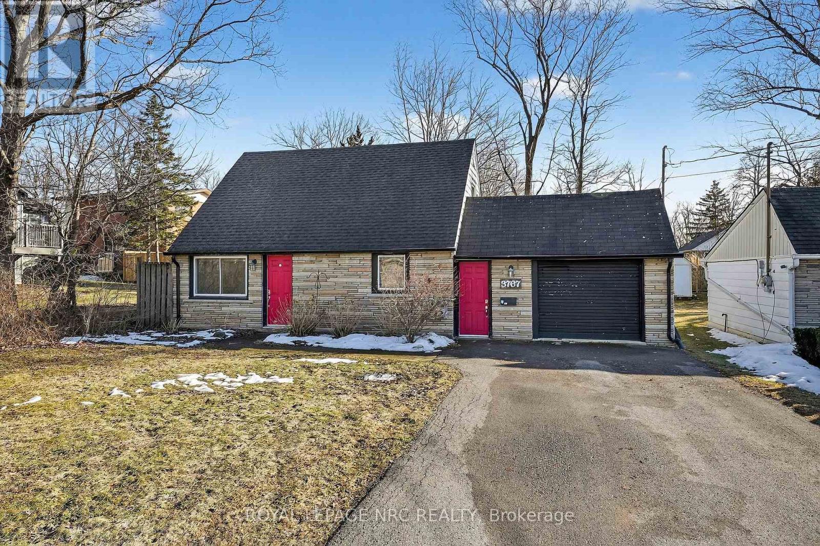 3767 Summit Avenue, Fort Erie, Ontario  L0S 1N0 - Photo 2 - X12850456