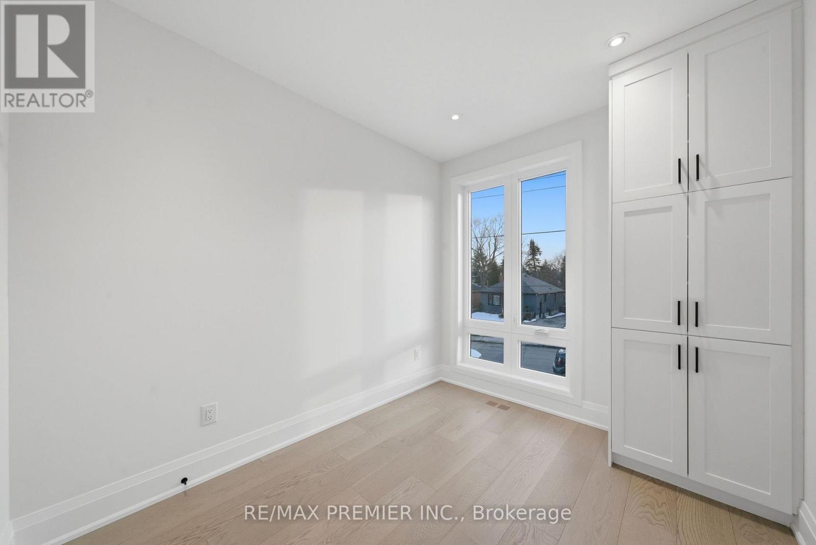 23b Maple Avenue N, Mississauga, Ontario  L5H 2S1 - Photo 19 - W12849620