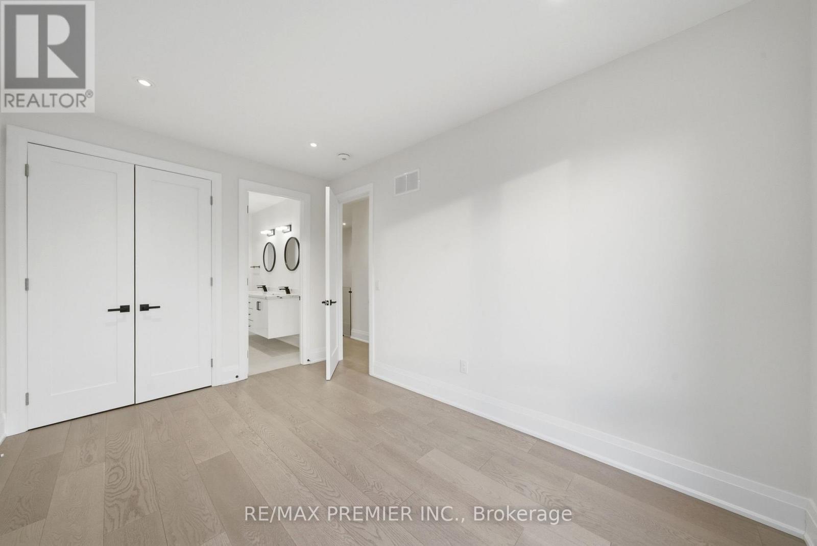 23b Maple Avenue N, Mississauga, Ontario  L5H 2S1 - Photo 23 - W12849620