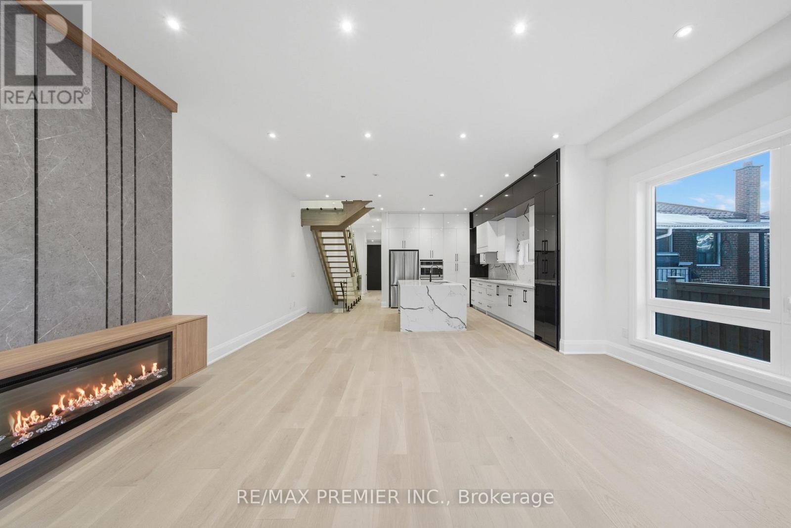 23b Maple Avenue N, Mississauga, Ontario  L5H 2S1 - Photo 16 - W12849620