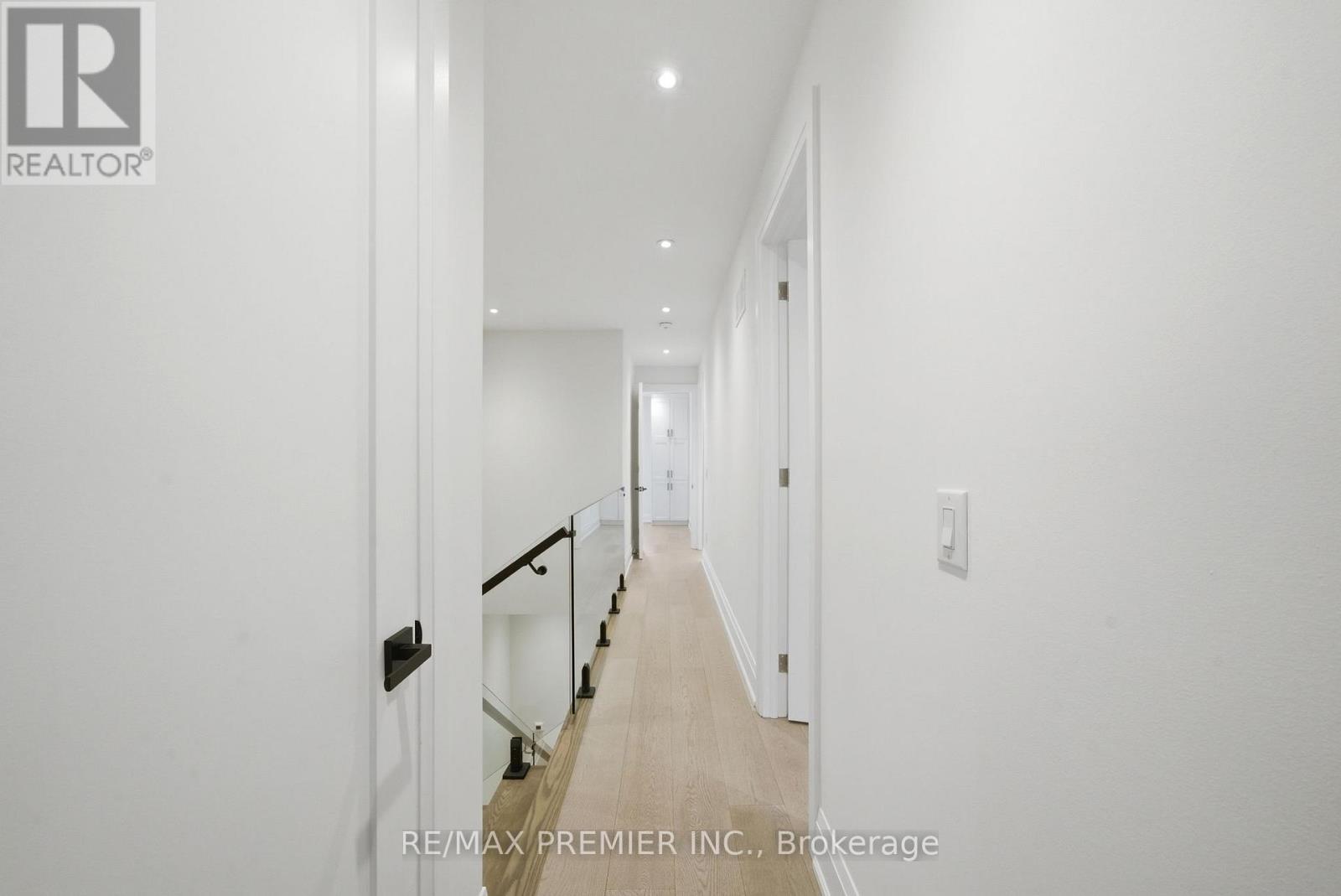 23b Maple Avenue N, Mississauga, Ontario  L5H 2S1 - Photo 18 - W12849620