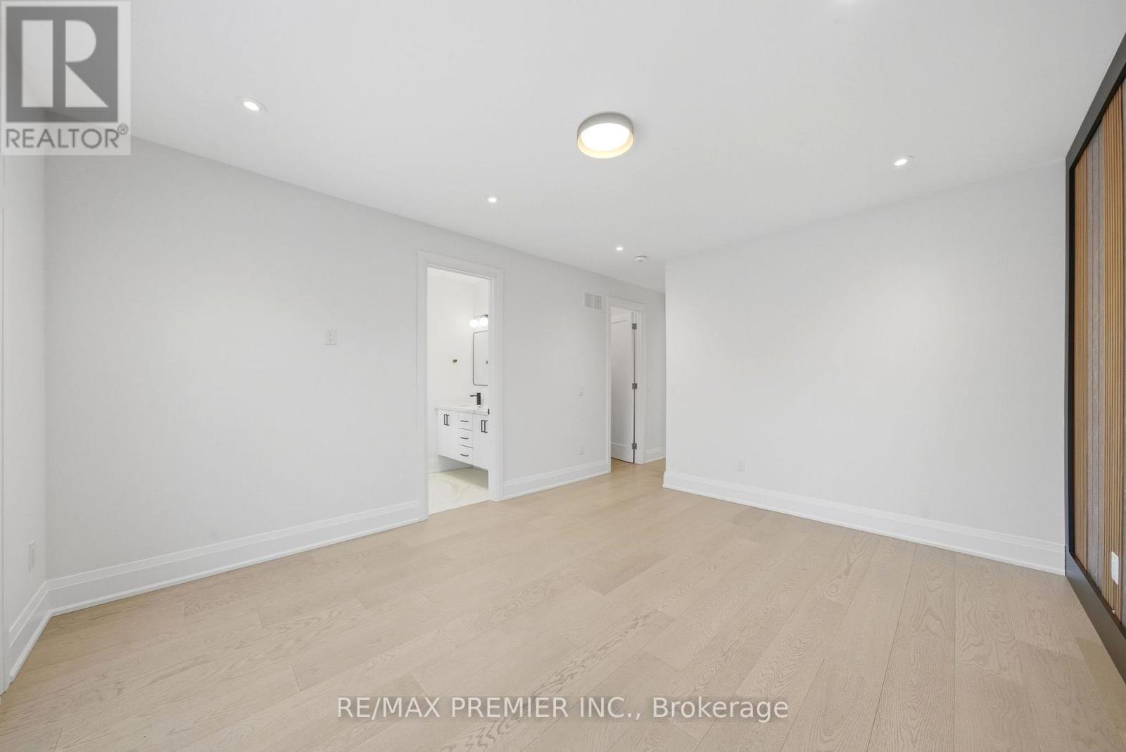 23b Maple Avenue N, Mississauga, Ontario  L5H 2S1 - Photo 30 - W12849620