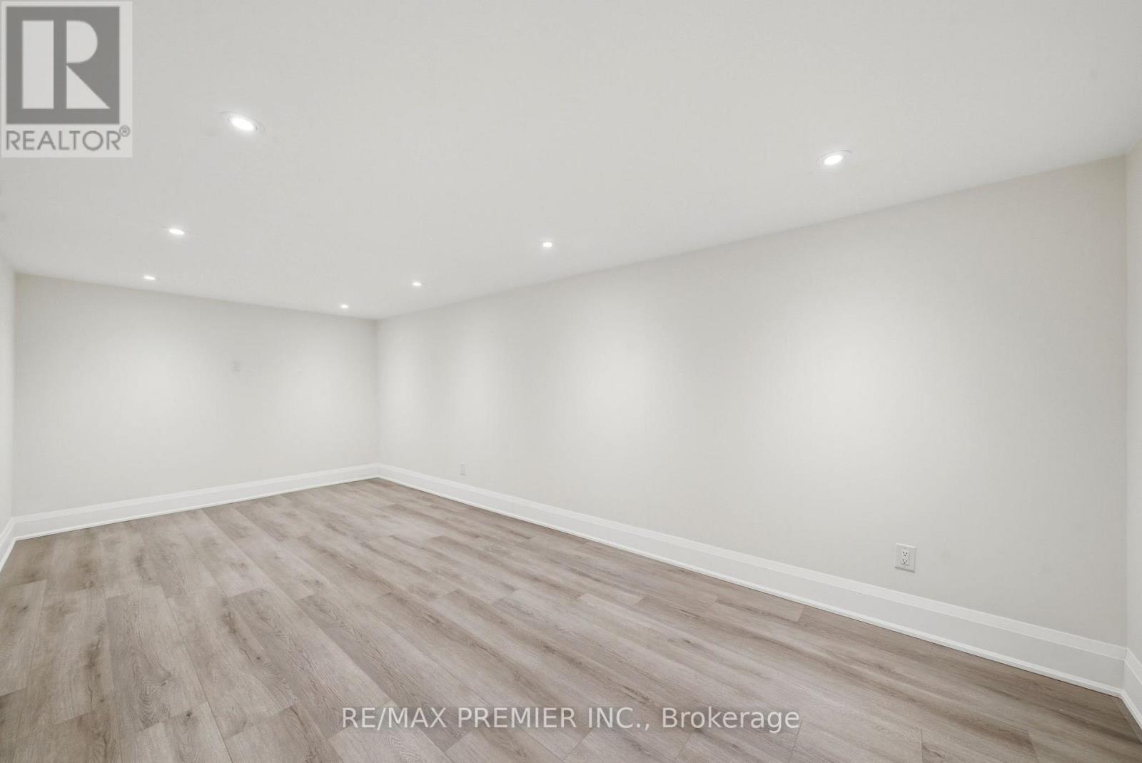 23b Maple Avenue N, Mississauga, Ontario  L5H 2S1 - Photo 35 - W12849620