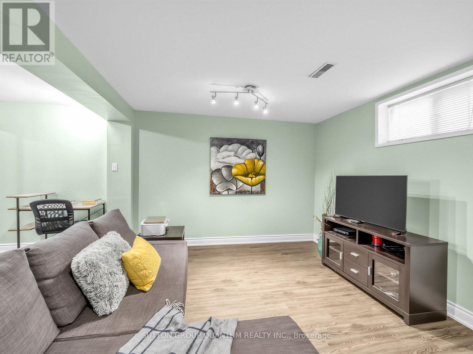 30 - 3665 Flamewood Drive, Mississauga, Ontario  L4Y 3P5 - Photo 28 - W12850270