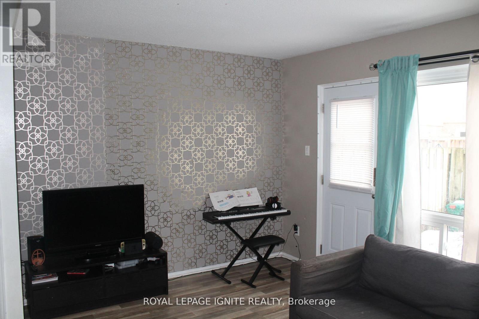 D - 500 Grey Street, Brantford, Ontario  N3S 7L4 - Photo 3 - X12849718