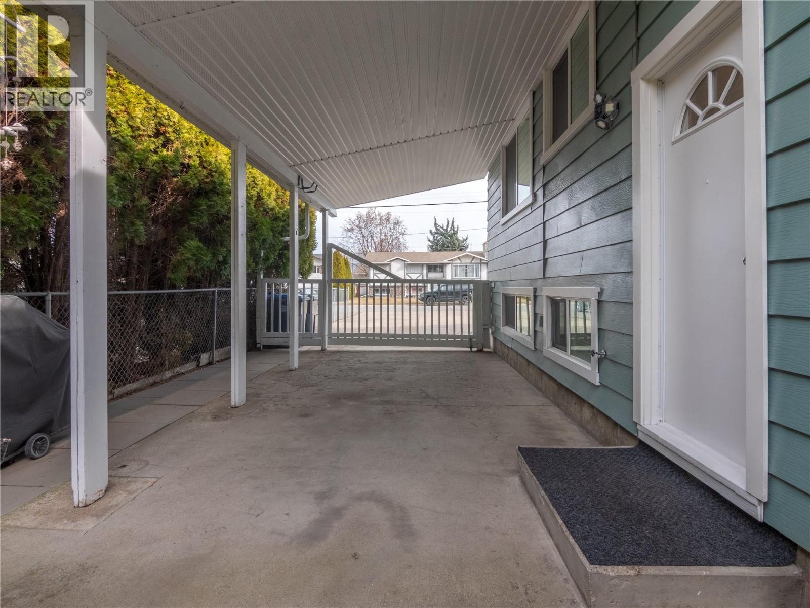 1357 Creekside Road, Kelowna, British Columbia  V1X 1B2 - Photo 44 - 10377804