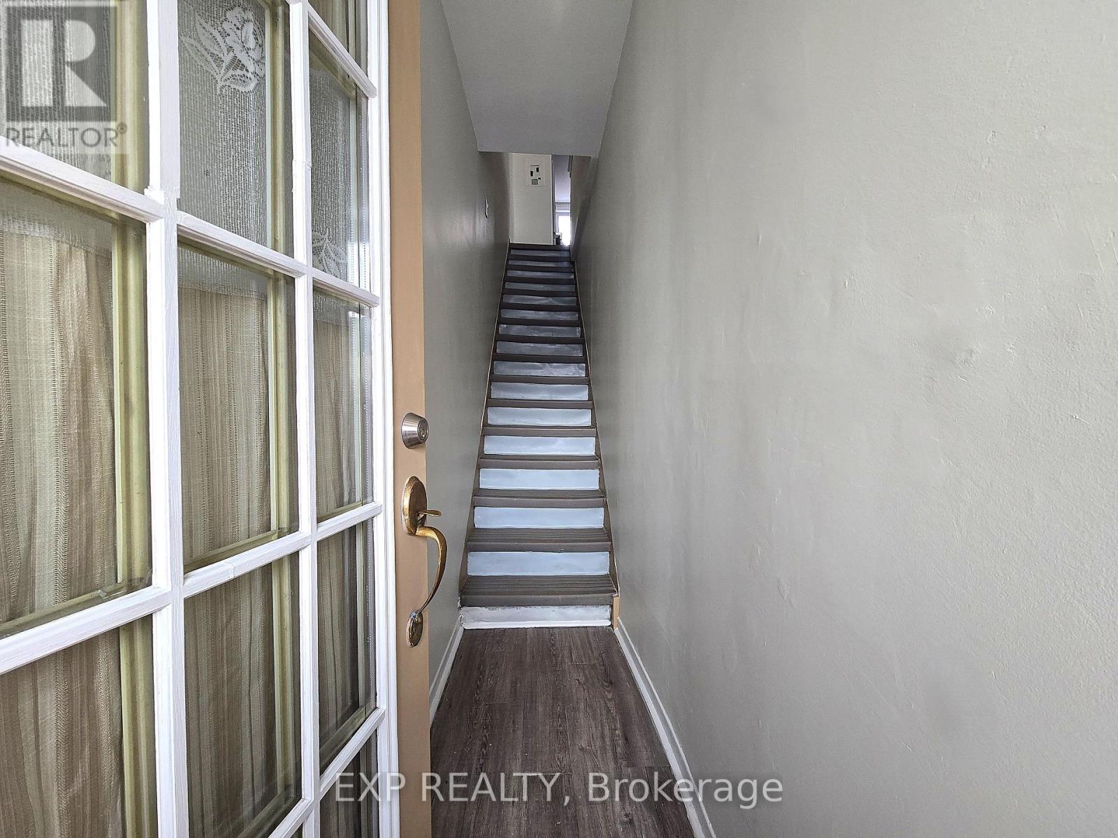 2 - 1055 Somerset Street, Ottawa, Ontario  K1Y 3C4 - Photo 18 - X12698210