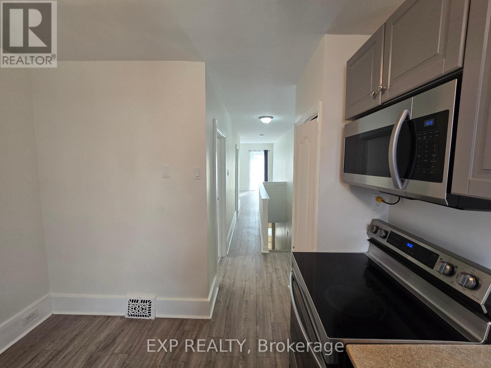 2 - 1055 Somerset Street, Ottawa, Ontario  K1Y 3C4 - Photo 9 - X12698210