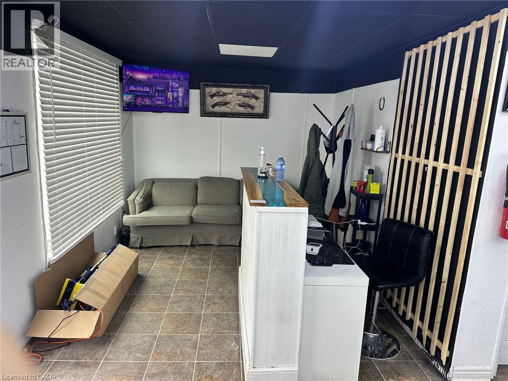 36 Charing Cross Street, Brantford, Ontario  N3R 2H2 - Photo 9 - 40806789