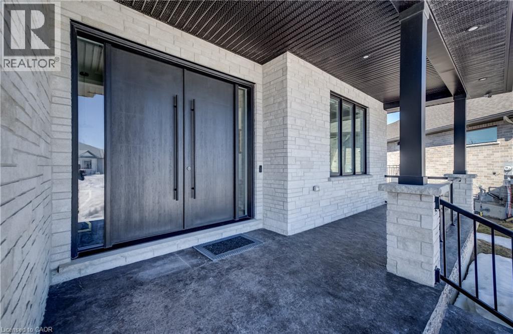 311 Orr Street, Stratford, Ontario  N5A 0J7 - Photo 2 - 40806389