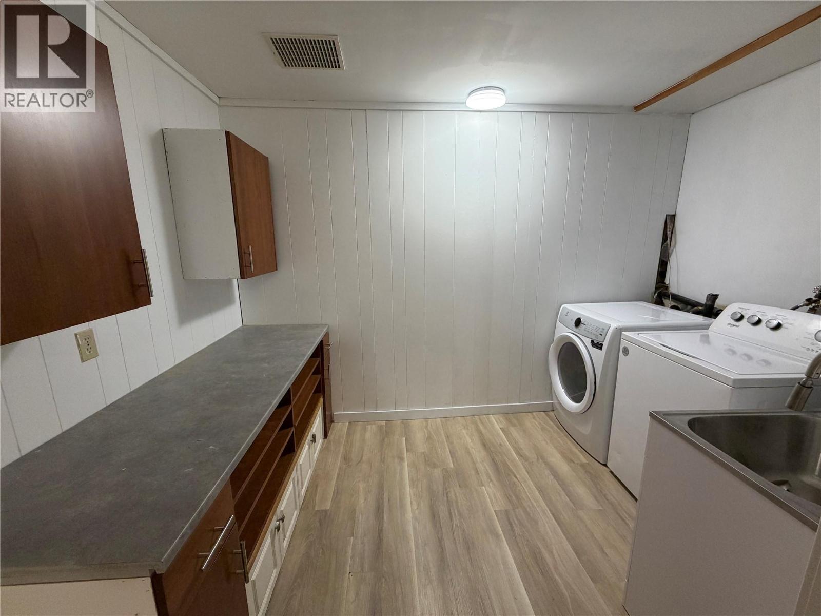 606 Spruce Street, Sicamous, British Columbia  V0E 2V0 - Photo 31 - 10375486