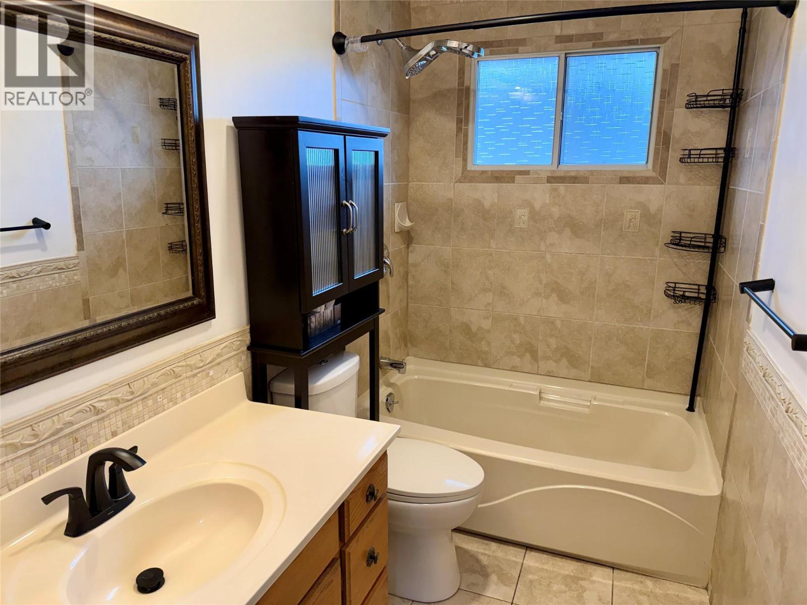 606 Spruce Street, Sicamous, British Columbia  V0E 2V0 - Photo 19 - 10375486