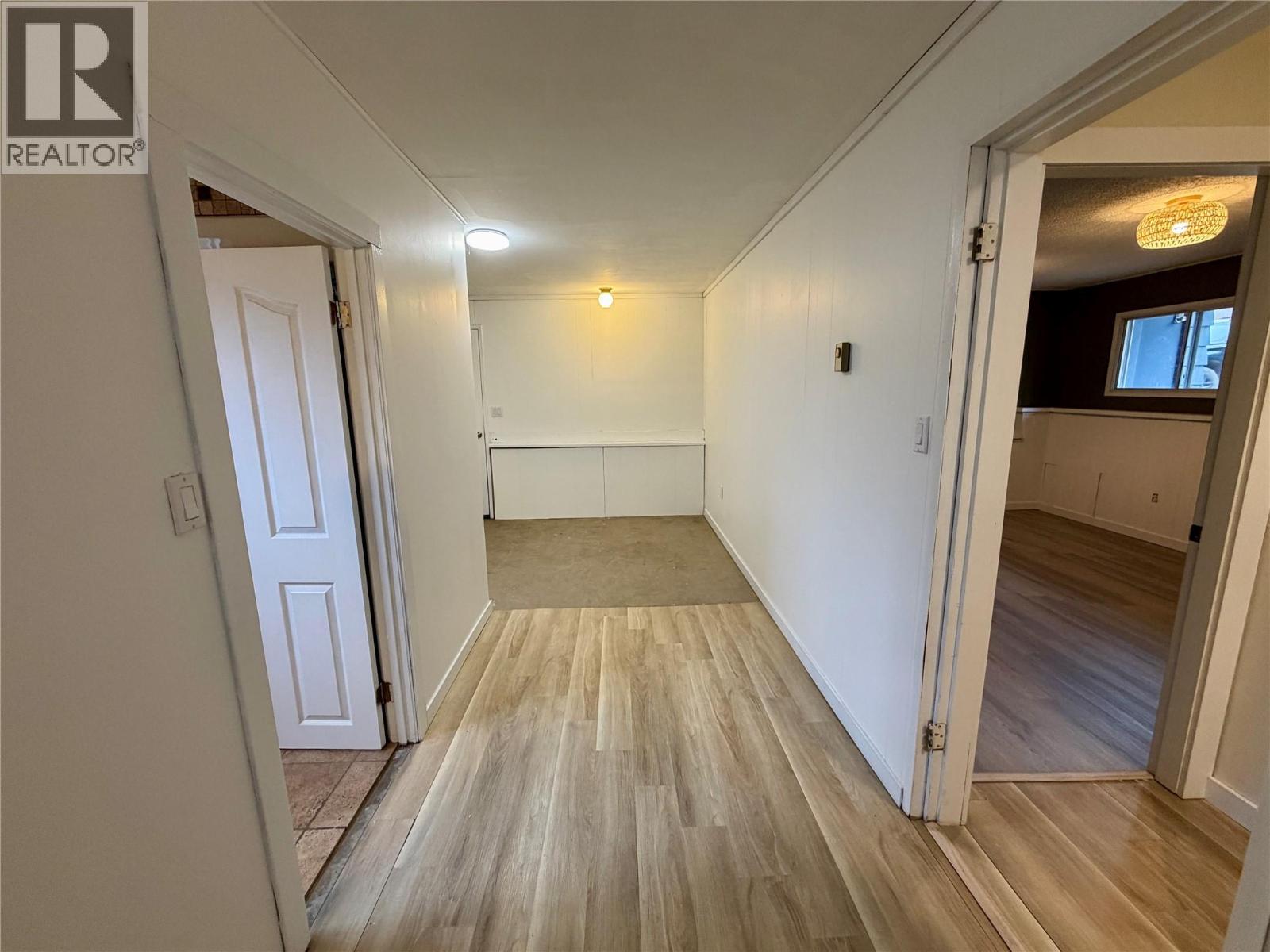 606 Spruce Street, Sicamous, British Columbia  V0E 2V0 - Photo 33 - 10375486