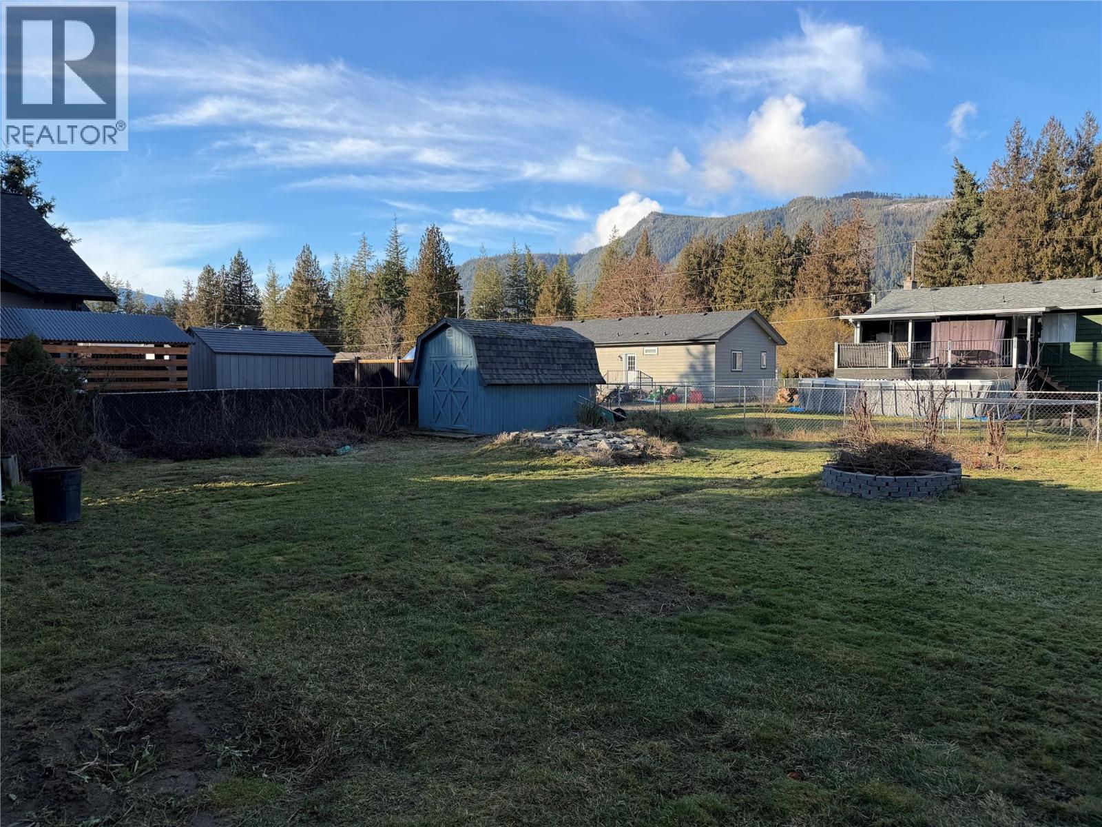 606 Spruce Street, Sicamous, British Columbia  V0E 2V0 - Photo 46 - 10375486