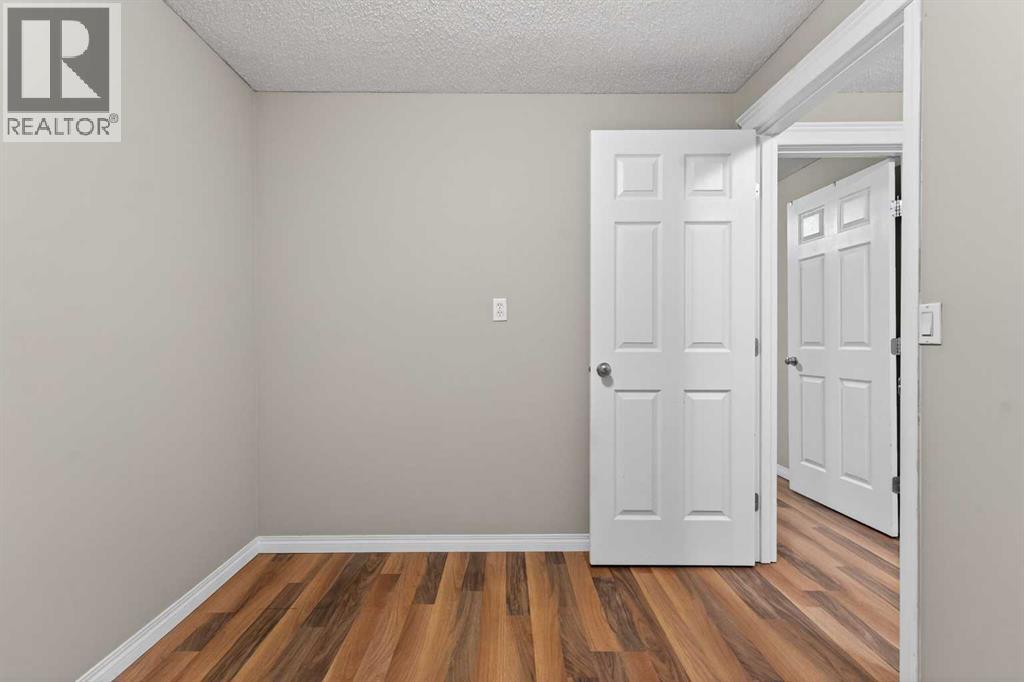 87 Saddlebrook Gardens Ne, Calgary, Alberta  T3J 5m5 - Photo 37 - A2285938