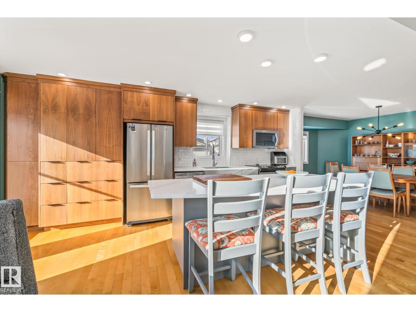 203 Bancroft Cl Nw, Edmonton, Alberta  T5T 6B5 - Photo 10 - E4476042