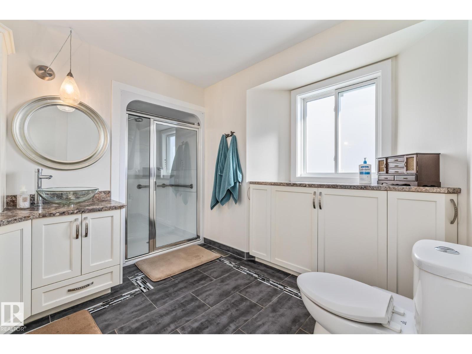 203 Bancroft Cl Nw, Edmonton, Alberta  T5T 6B5 - Photo 22 - E4476042