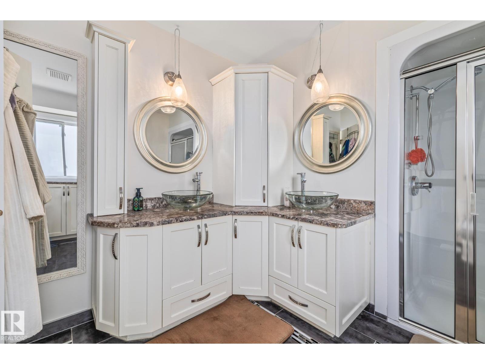 203 Bancroft Cl Nw, Edmonton, Alberta  T5T 6B5 - Photo 23 - E4476042