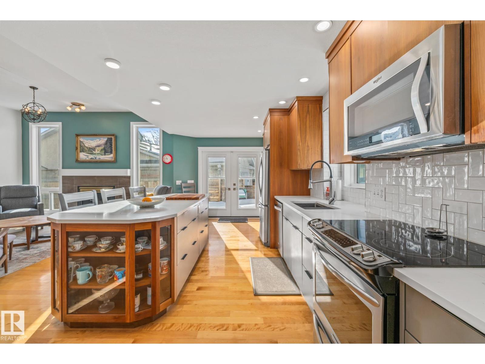 203 Bancroft Cl Nw, Edmonton, Alberta  T5T 6B5 - Photo 8 - E4476042