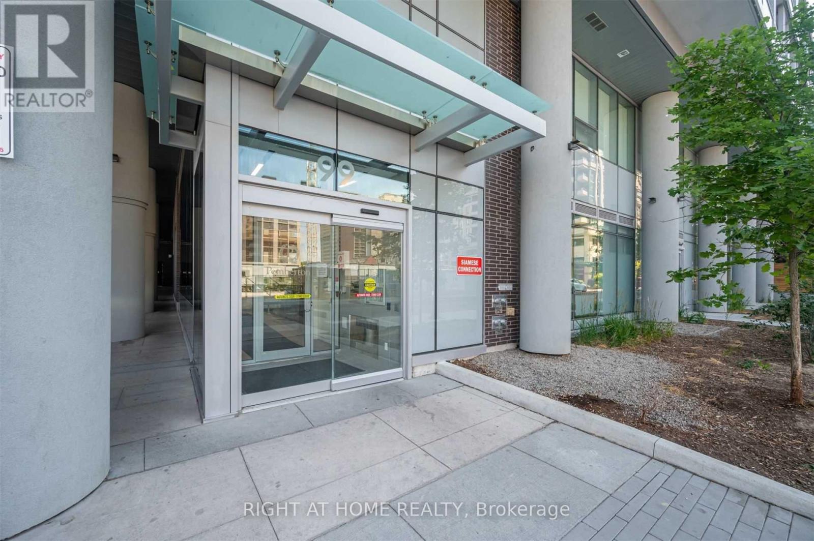 612 - 99 Broadway Avenue, Toronto, Ontario  M4P 1V2 - Photo 2 - C12850392