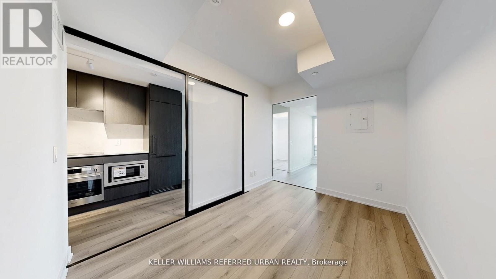 606 - 5 Lakeview Avenue, Toronto, Ontario  M6J 0H3 - Photo 12 - C12850422