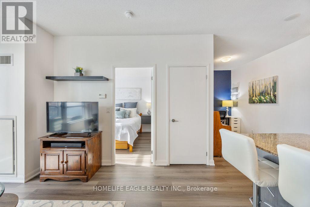 606 - 500 Sherbourne Street, Toronto, Ontario  M4X 1L1 - Photo 11 - C12850476