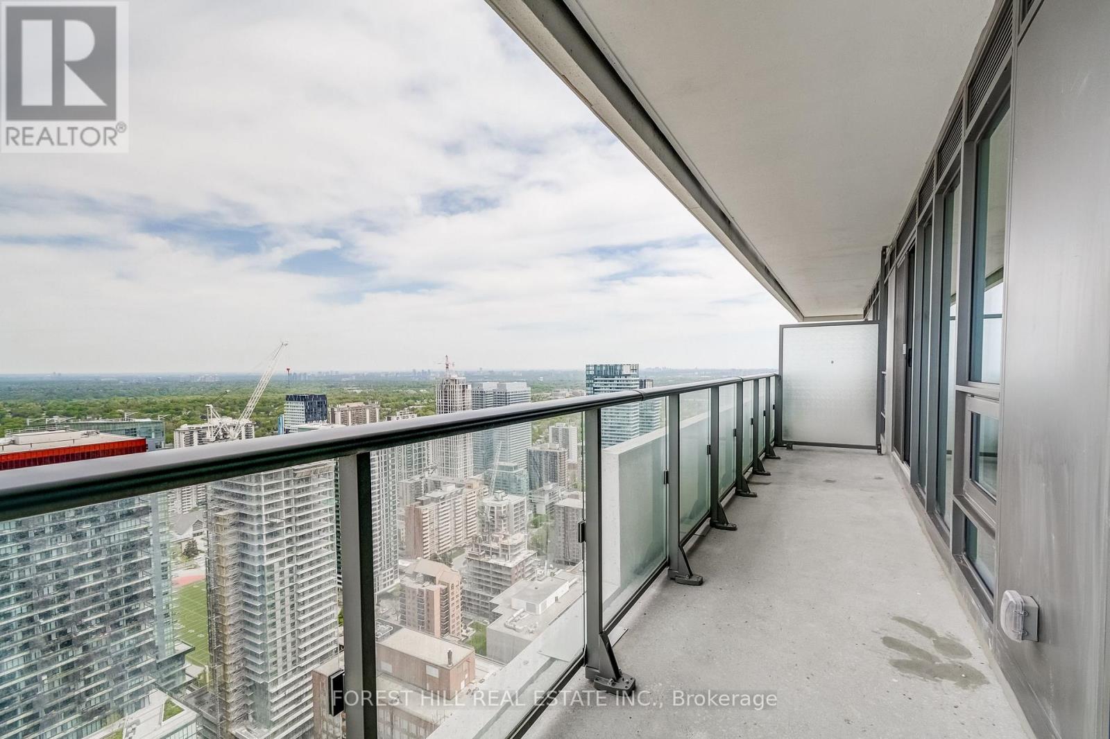 4301 - 2221 YONGE STREET Toronto (Mount Pleasant West), ON M4S 2B4