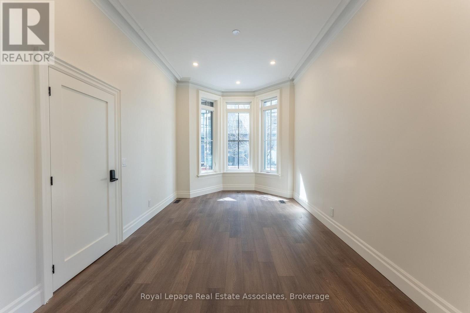 Main Floor - 56 Stewart Street, Toronto, Ontario  M5V 1H6 - Photo 5 - C12850516