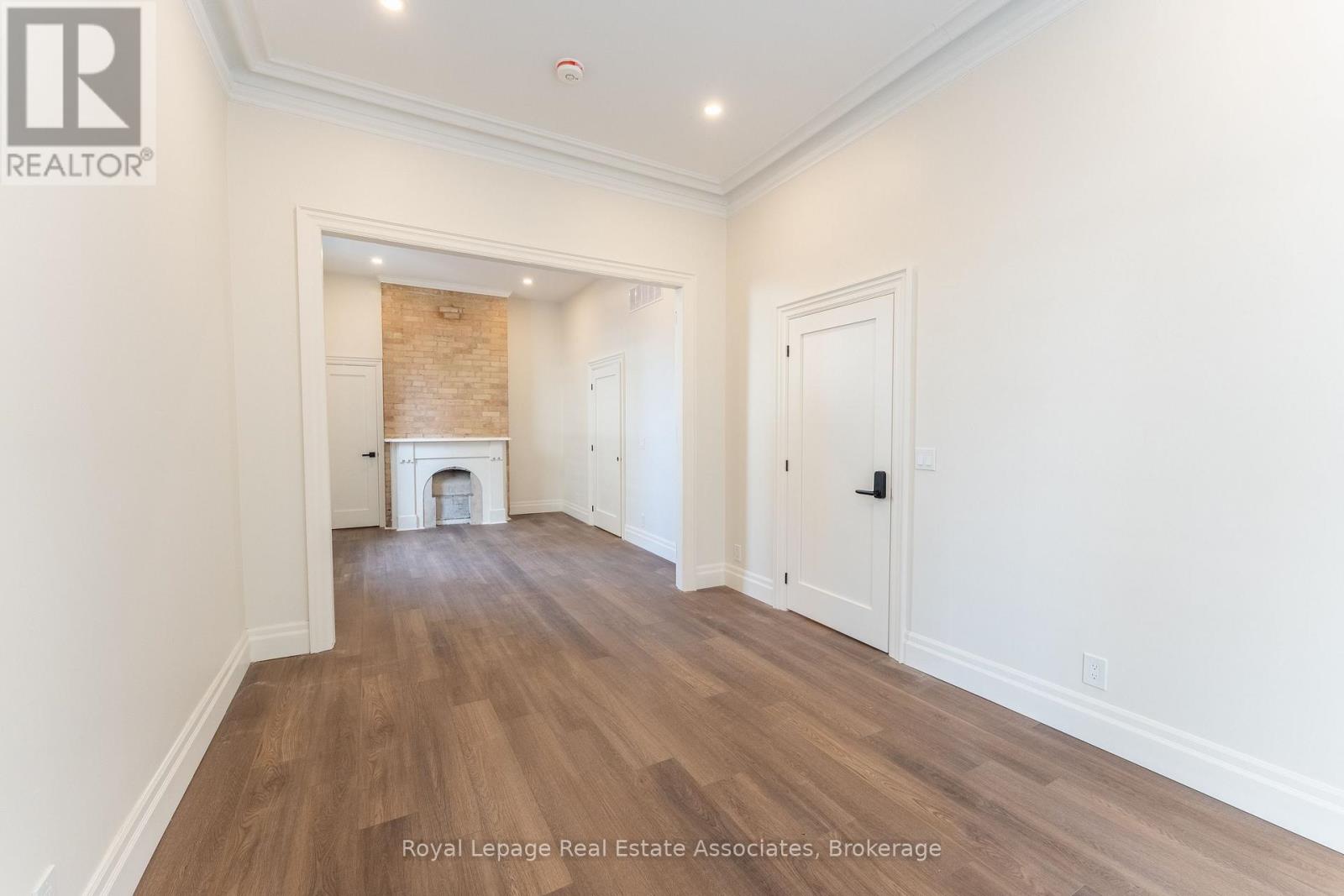 Main Floor - 56 Stewart Street, Toronto, Ontario  M5V 1H6 - Photo 9 - C12850516