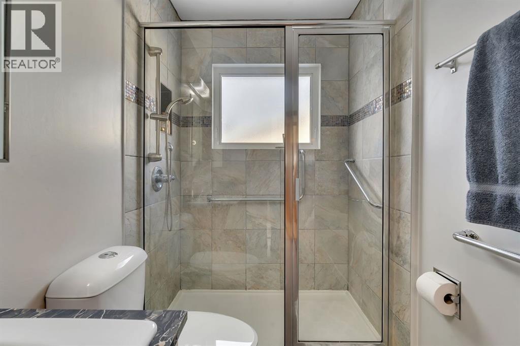 49 Kentish Drive Sw, Calgary, Alberta  T2V 2L4 - Photo 15 - A2289874