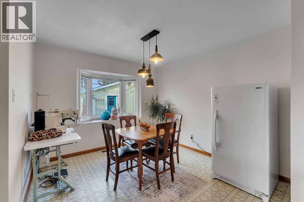 49 Kentish Drive Sw, Calgary, Alberta  T2V 2L4 - Photo 10 - A2289874