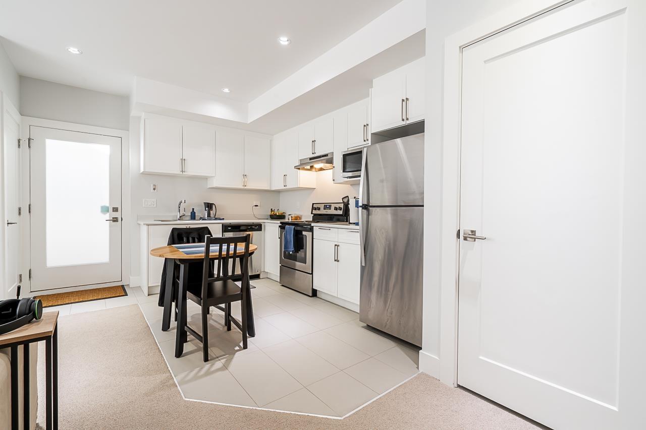 16752 17a Avenue, Surrey, British Columbia  V3Z 0T3 - Photo 32 - R3095643