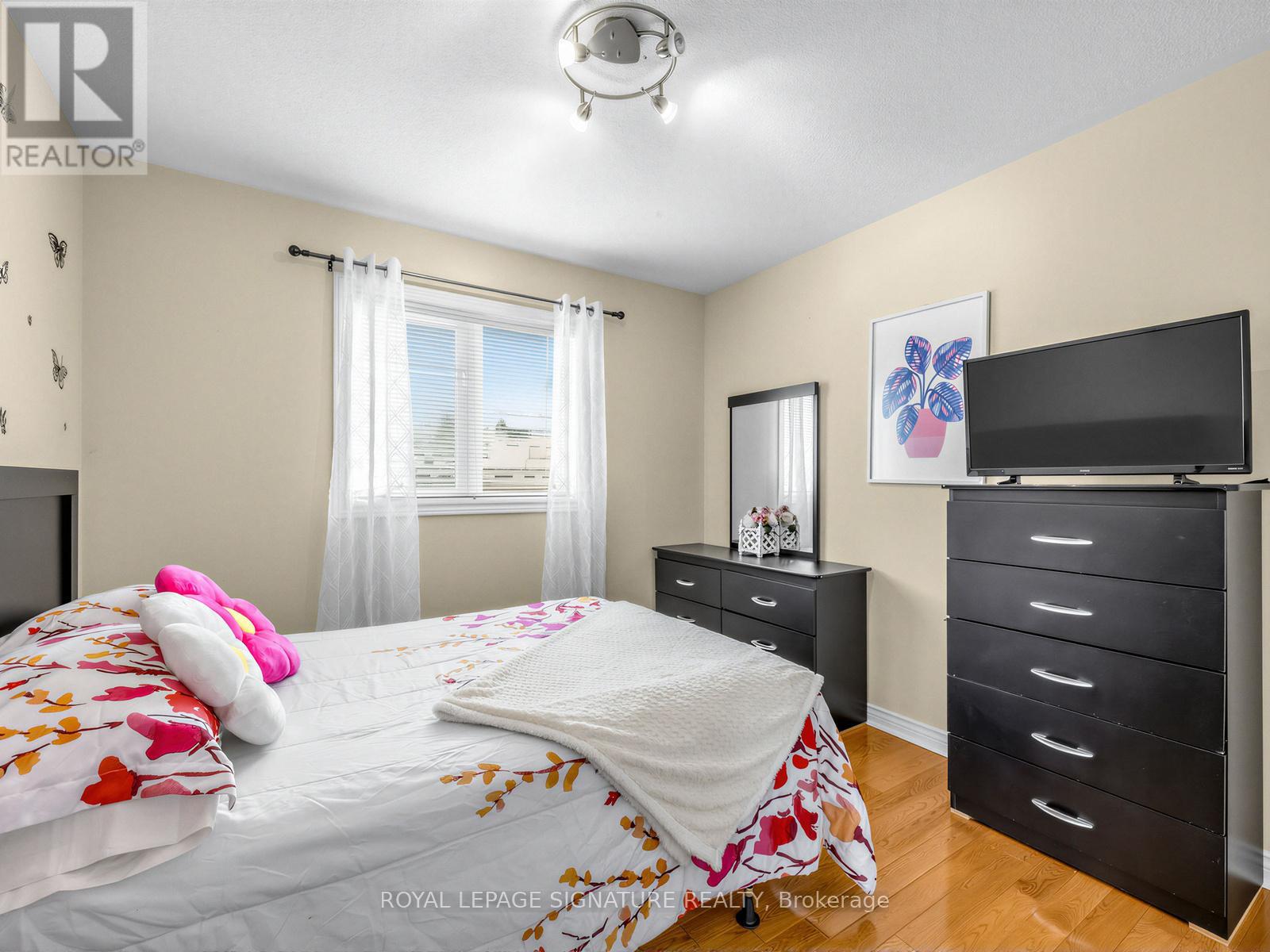 30 Root Crescent, Ajax, Ontario  L1T 4J8 - Photo 16 - E12850472