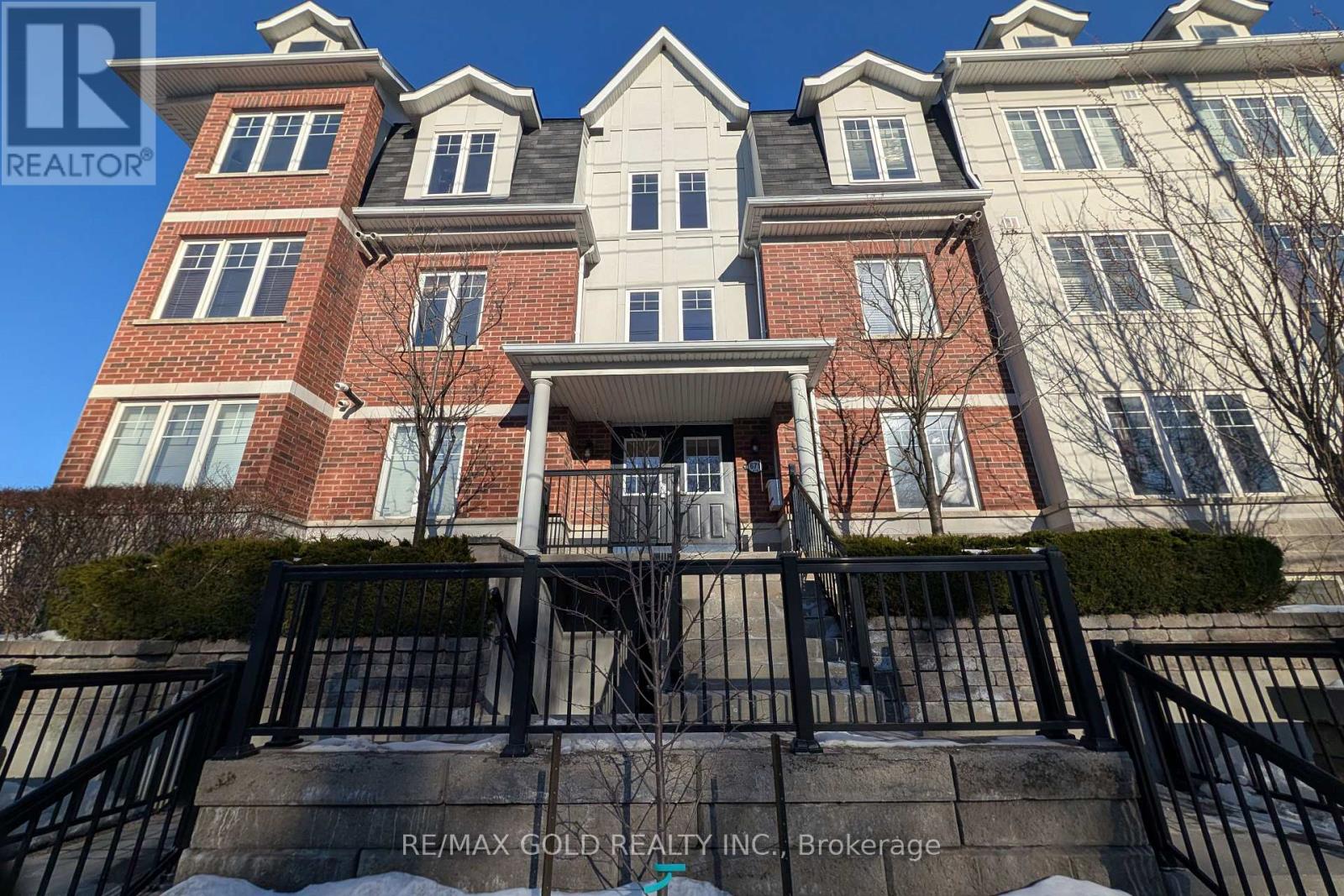 26 - 671 WARDEN AVENUE, Toronto, Ontario