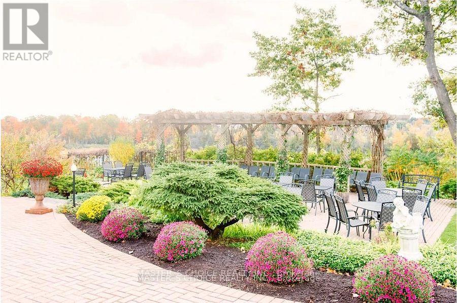 13256 Leslie Street, Richmond Hill, Ontario  L4E 1A2 - Photo 4 - N12850362