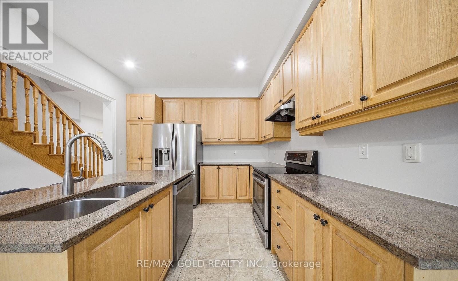 292 Poetry Drive, Vaughan, Ontario  L4H 3W9 - Photo 12 - N12850478