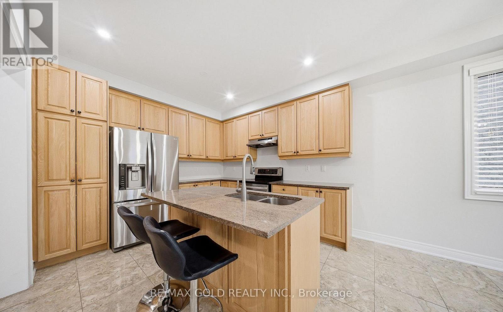 292 Poetry Drive, Vaughan, Ontario  L4H 3W9 - Photo 14 - N12850478